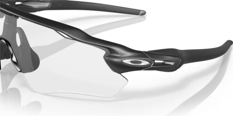 Oakley RadarEVPath Clear Black Iridium Photochromic - Image 2